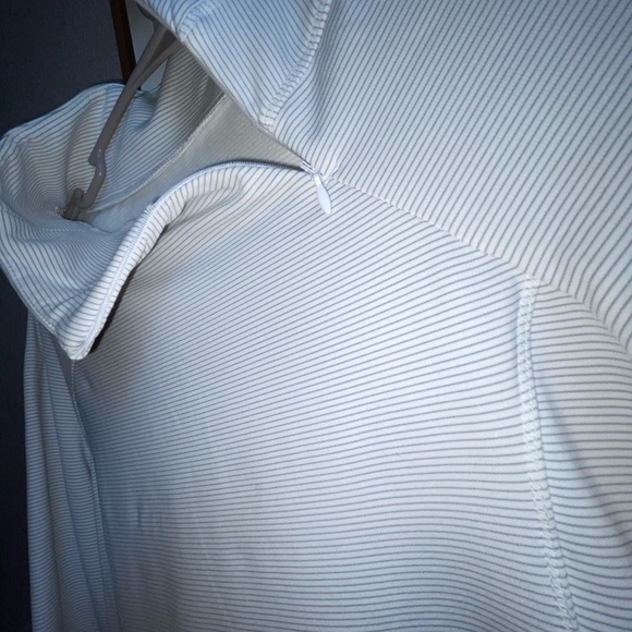 CLOSET CLEAN OUT - Picture 5 of 6